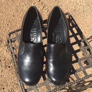 Size 38 Dansko leather shoes